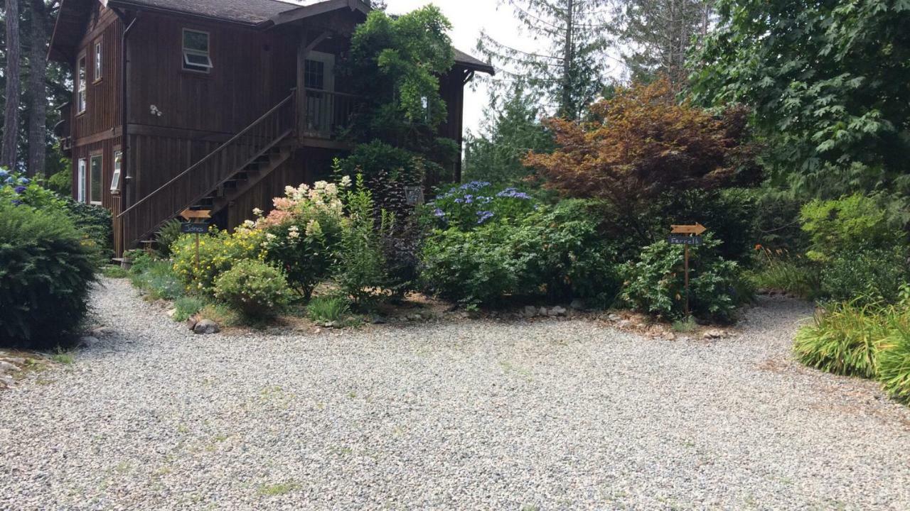 Secret Cove Cottage Suites Halfmoon Bay Exteriér fotografie