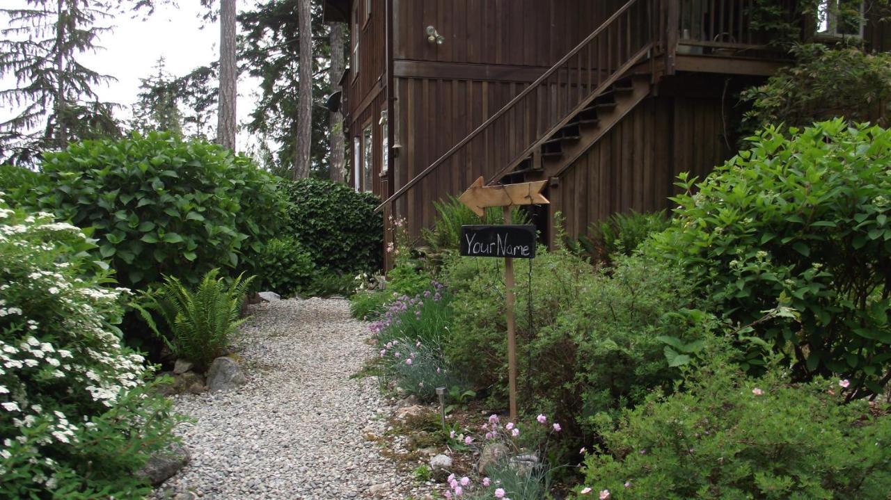 Secret Cove Cottage Suites Halfmoon Bay Exteriér fotografie